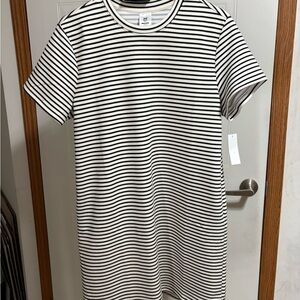 Striped Short-Sleeve Mini Dress - Black & White